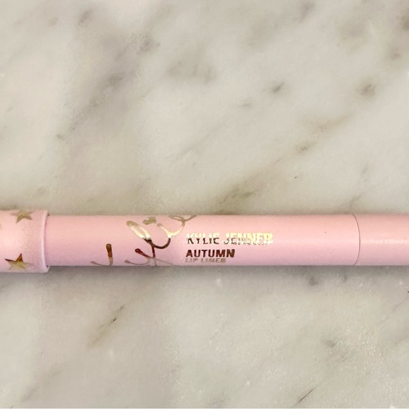 2/$12 * Kylie Lip Liner Minis Duo - Picture 3 of 6